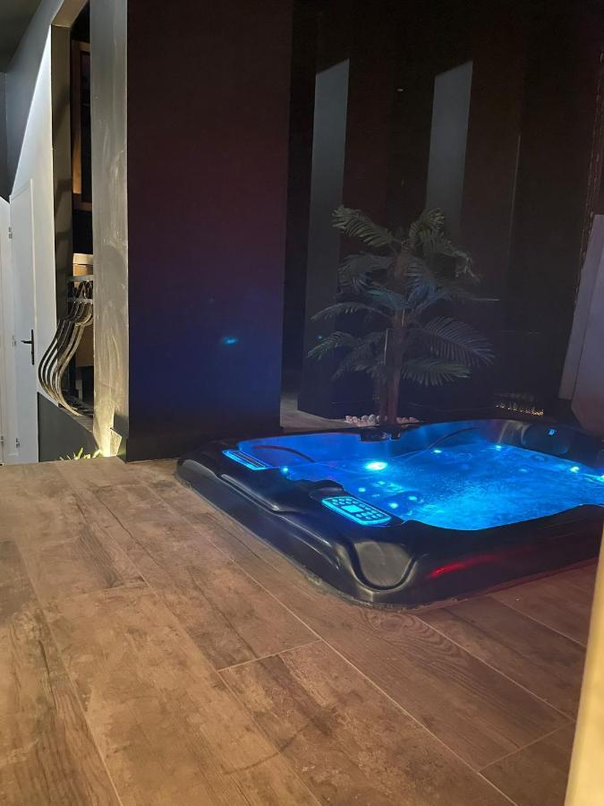 La Suite Grenoble Spa Jacuzzi Et Sauna Privatif Exterior photo